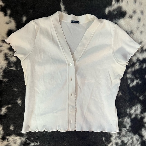 Brandy Melville Button Down Baby Tee - Picture 1 of 2